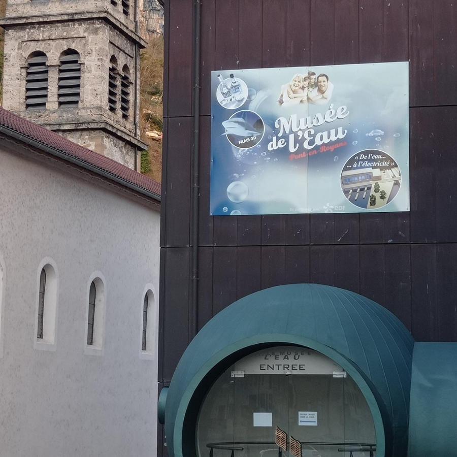 Ferienwohnung Au Bonheur Suspendu Pont-en-Royans Exterior foto